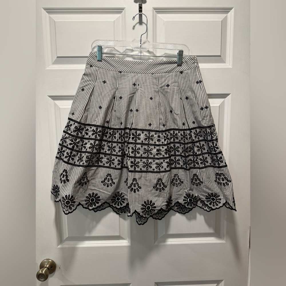 Talbots Eyelet Pleated Stripe Skirt​​​​ - Picture 3 of 8